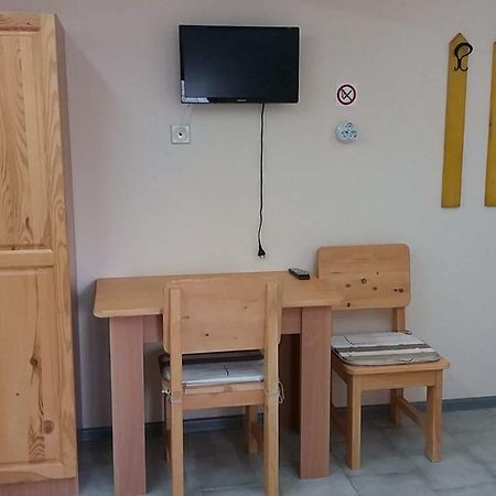 Нощувки Ботеви Sjoemen Buitenkant foto