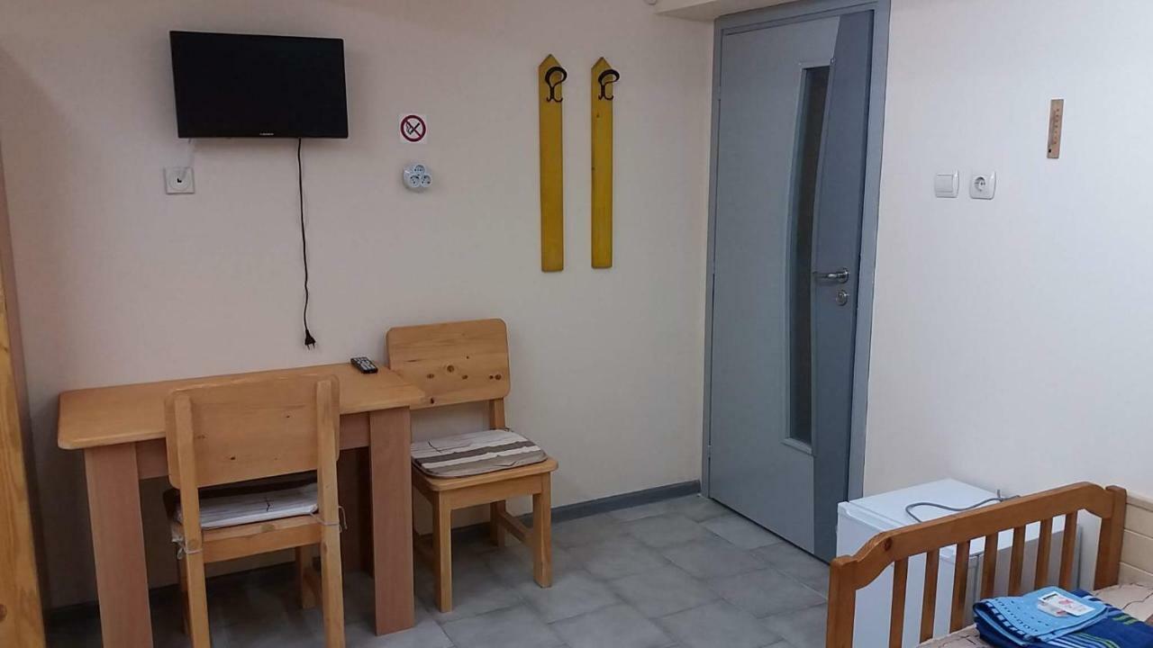 Нощувки Ботеви Sjoemen Buitenkant foto