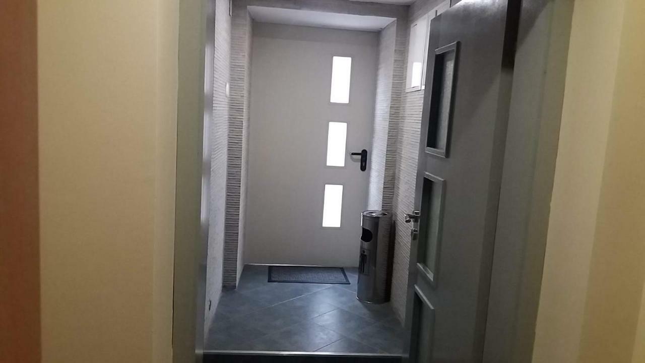 Нощувки Ботеви Sjoemen Buitenkant foto