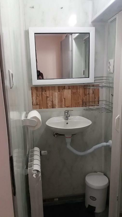 Нощувки Ботеви Sjoemen Buitenkant foto